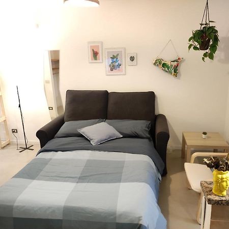 Апартаменты Loft Con Cortiletto - 100 Meters From The Beach Чефалу Экстерьер фото