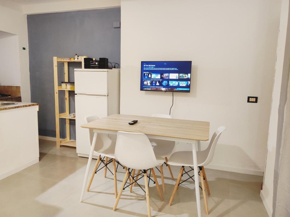 Апартаменты Loft Con Cortiletto - 100 Meters From The Beach Чефалу Экстерьер фото