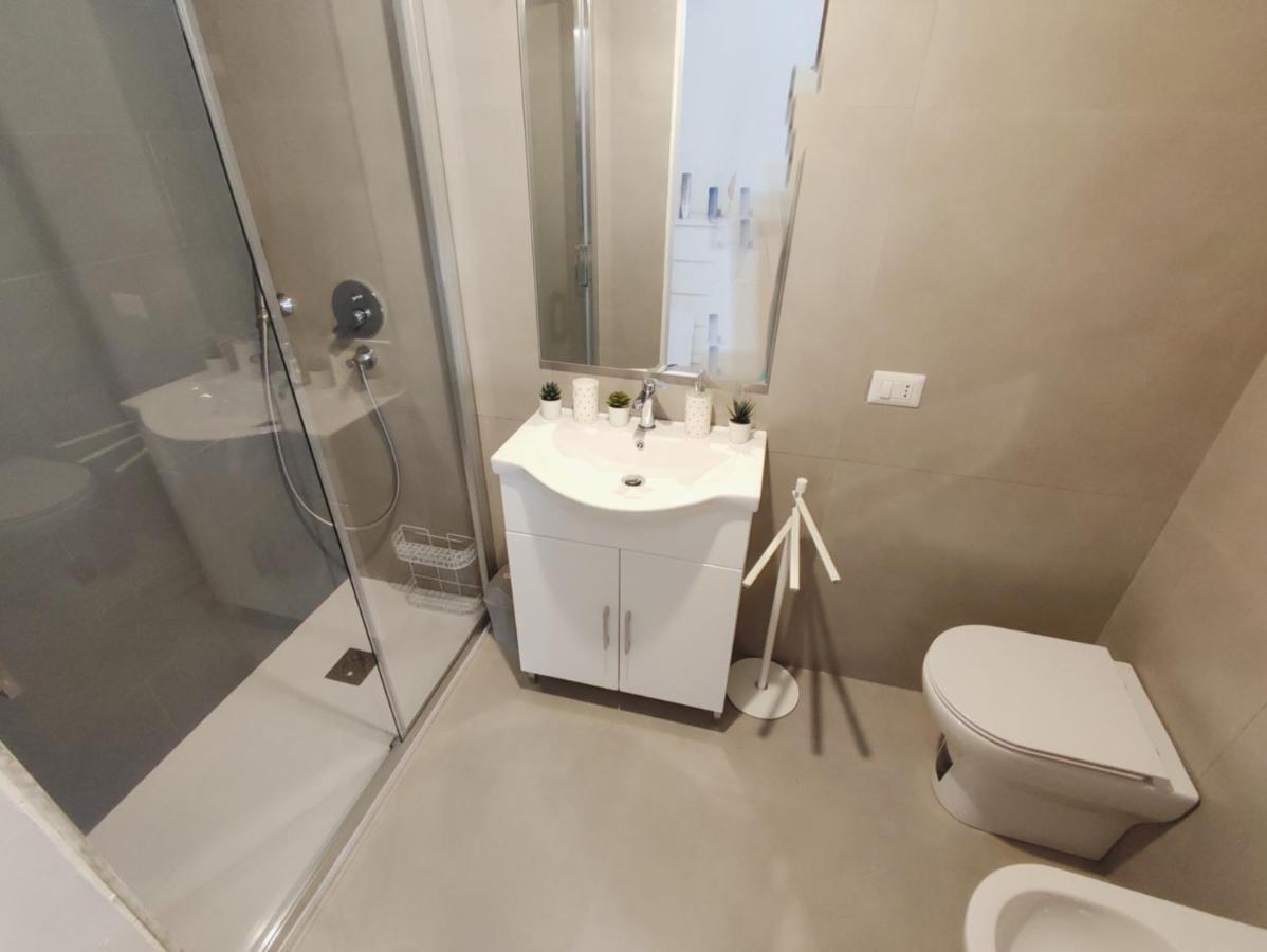 Апартаменты Loft Con Cortiletto - 100 Meters From The Beach Чефалу Экстерьер фото
